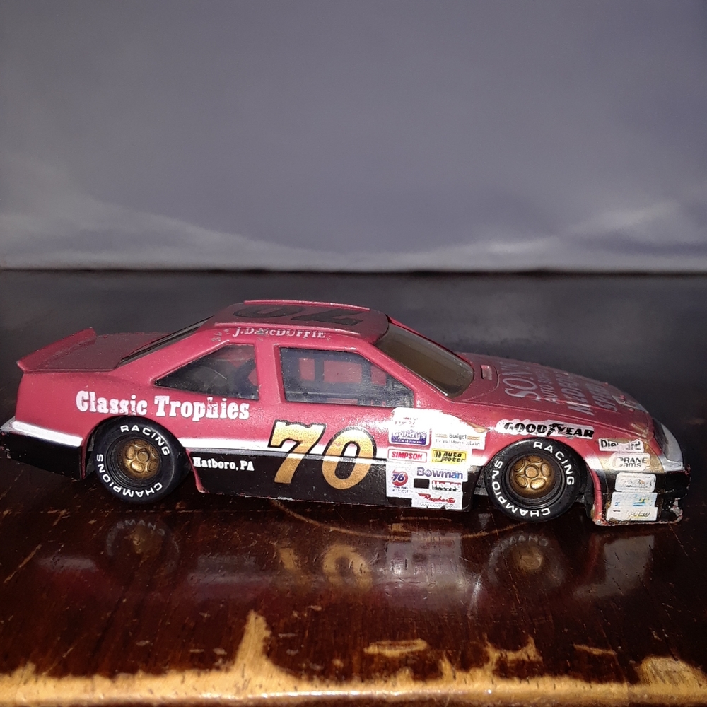6 Racing Champions Nascar Diecast Car 1:64 - Picture 4 of 9